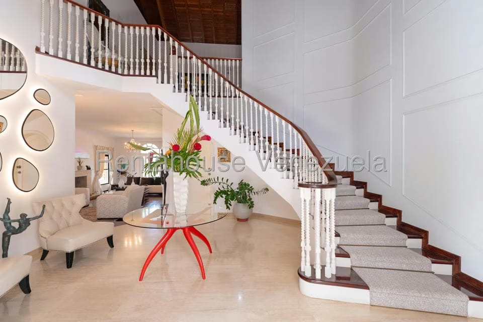 Casa (Multipes Niveles) en Venta en Los Naranjos del Cafetal, Distrito Metropolitano - 7