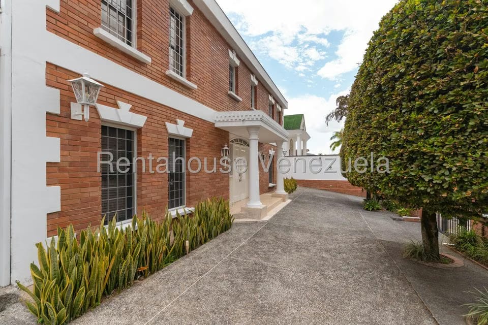 Casa (Multipes Niveles) en Venta en Los Naranjos del Cafetal, Distrito Metropolitano - 61