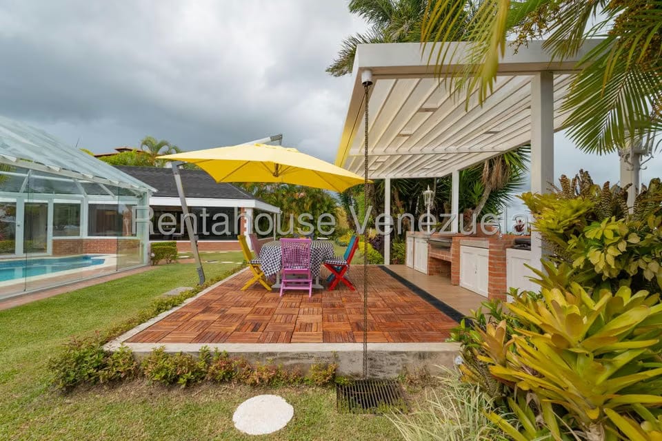 Casa (Multipes Niveles) en Venta en Los Naranjos del Cafetal, Distrito Metropolitano - 73