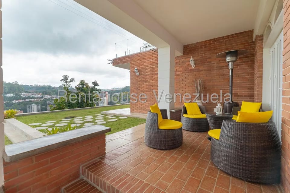 Casa (Multipes Niveles) en Venta en Los Naranjos del Cafetal, Distrito Metropolitano - 79