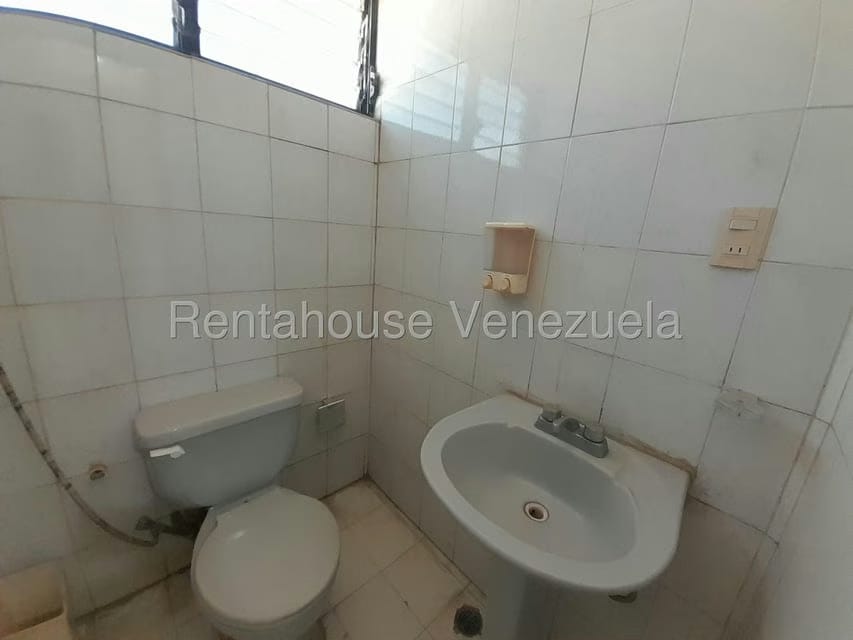Comercial (Local Comercial) en Venta en Avenida Juan Bautista Arismendi, Nueva Esparta - 13