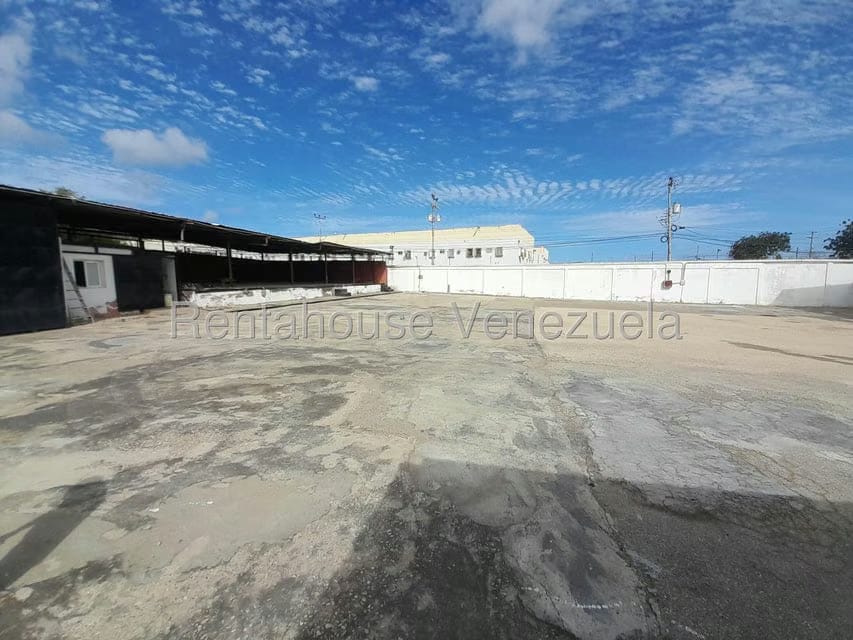 Comercial (Local Comercial) en Venta en Avenida Juan Bautista Arismendi, Nueva Esparta - 32