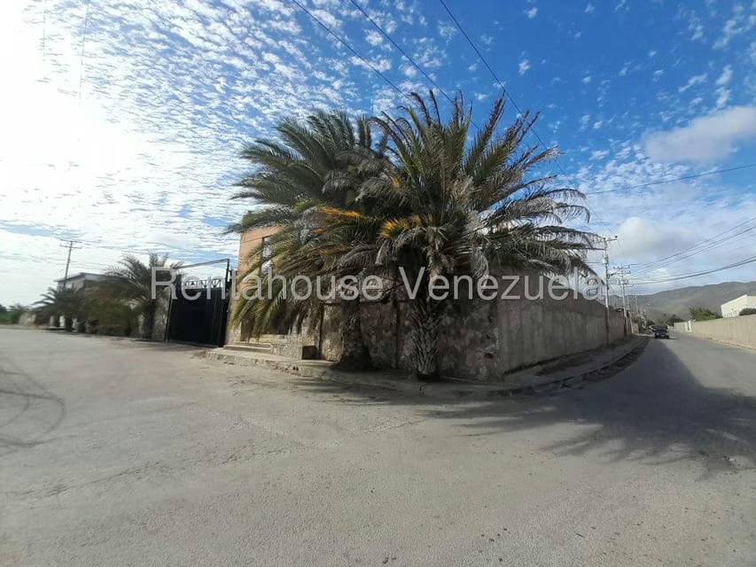 Comercial (Local Comercial) en Venta en Avenida Juan Bautista Arismendi, Nueva Esparta - 39