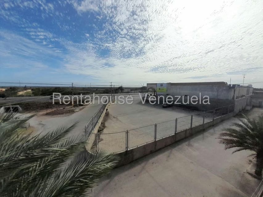 Comercial (Local Comercial) en Venta en Avenida Juan Bautista Arismendi, Nueva Esparta - 42