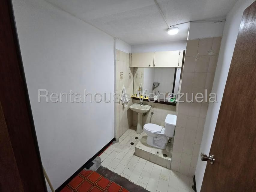 Comercial (Oficina) en Alquiler en Chacao, Distrito Metropolitano - 11