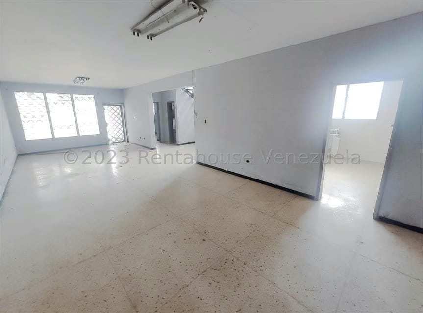 Casa (1 Nivel) en Venta en Zona Este, Lara - 3