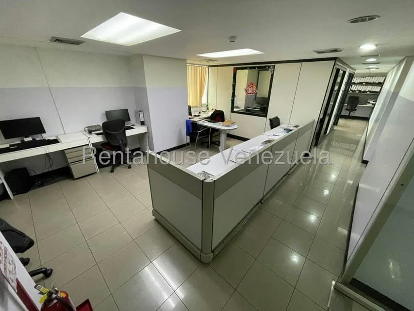 Comercial (Oficina) en Alquiler en Parroquia Catedral, Distrito Metropolitano - 11