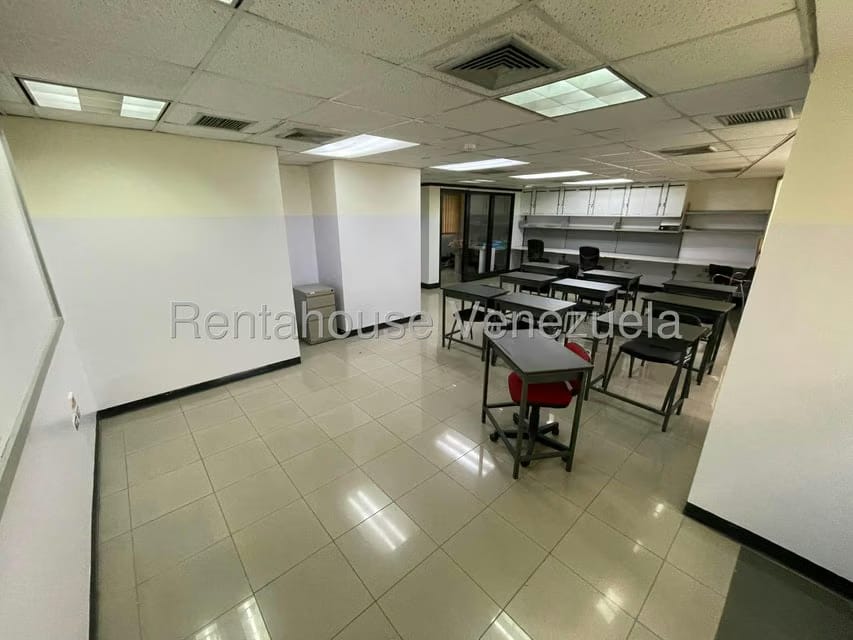 Comercial (Oficina) en Alquiler en Parroquia Catedral, Distrito Metropolitano - 9
