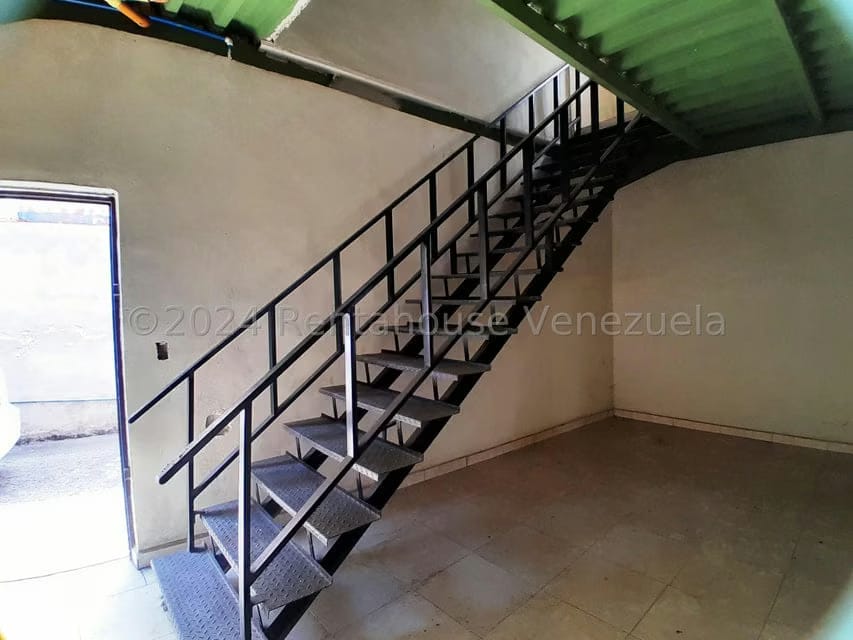 Comercial (Galpon - Deposito) en Venta en Zona Industrial, Aragua - 18