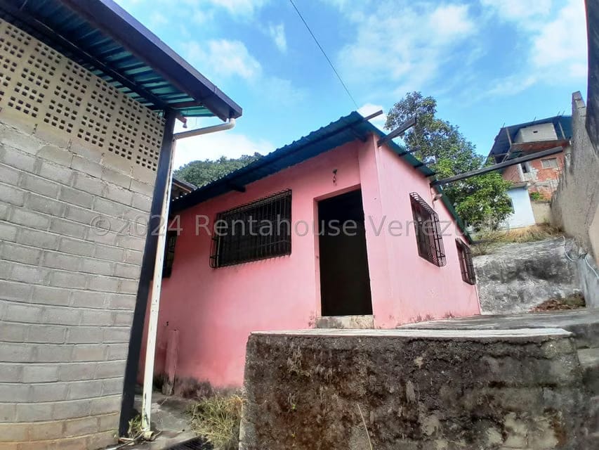 Comercial (Galpon - Deposito) en Venta en Zona Industrial, Aragua - 24