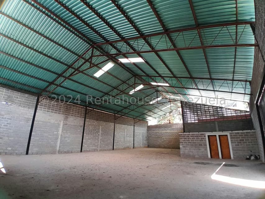Comercial (Galpon - Deposito) en Venta en Zona Industrial, Aragua - 4