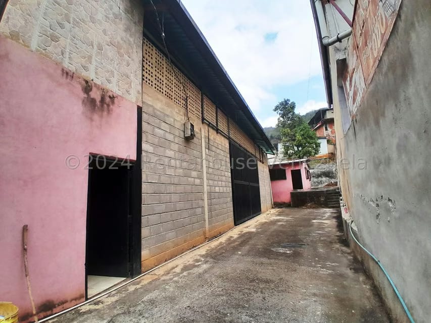 Comercial (Galpon - Deposito) en Venta en Zona Industrial, Aragua - 31