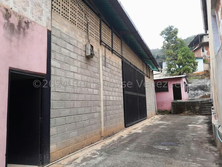 Comercial (Galpon - Deposito) en Venta en Zona Industrial, Aragua - 32