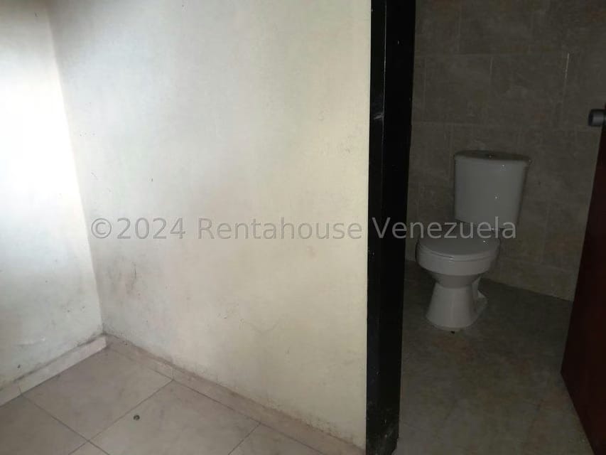 Comercial (Galpon - Deposito) en Venta en Zona Industrial, Aragua - 9
