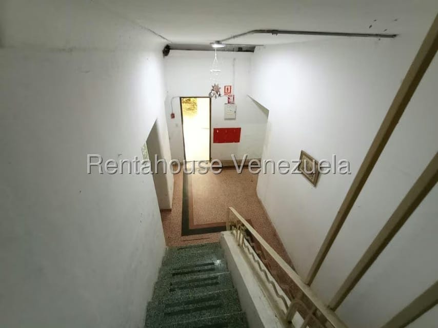 Casa (1 Nivel) en Venta en La Florida, Distrito Metropolitano - 17