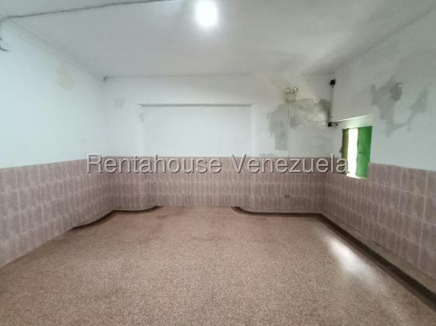Casa (1 Nivel) en Venta en La Florida, Distrito Metropolitano - 22