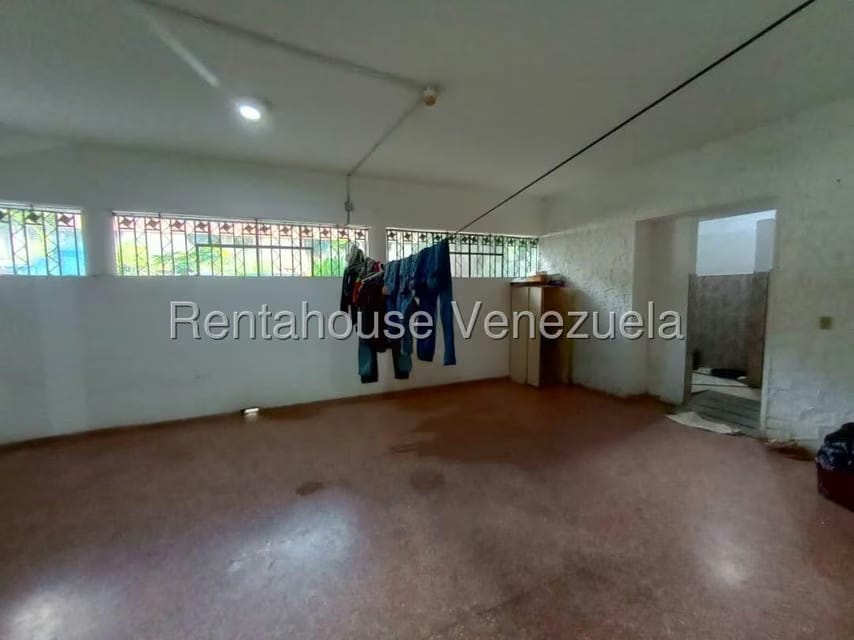 Casa (1 Nivel) en Venta en La Florida, Distrito Metropolitano - 28