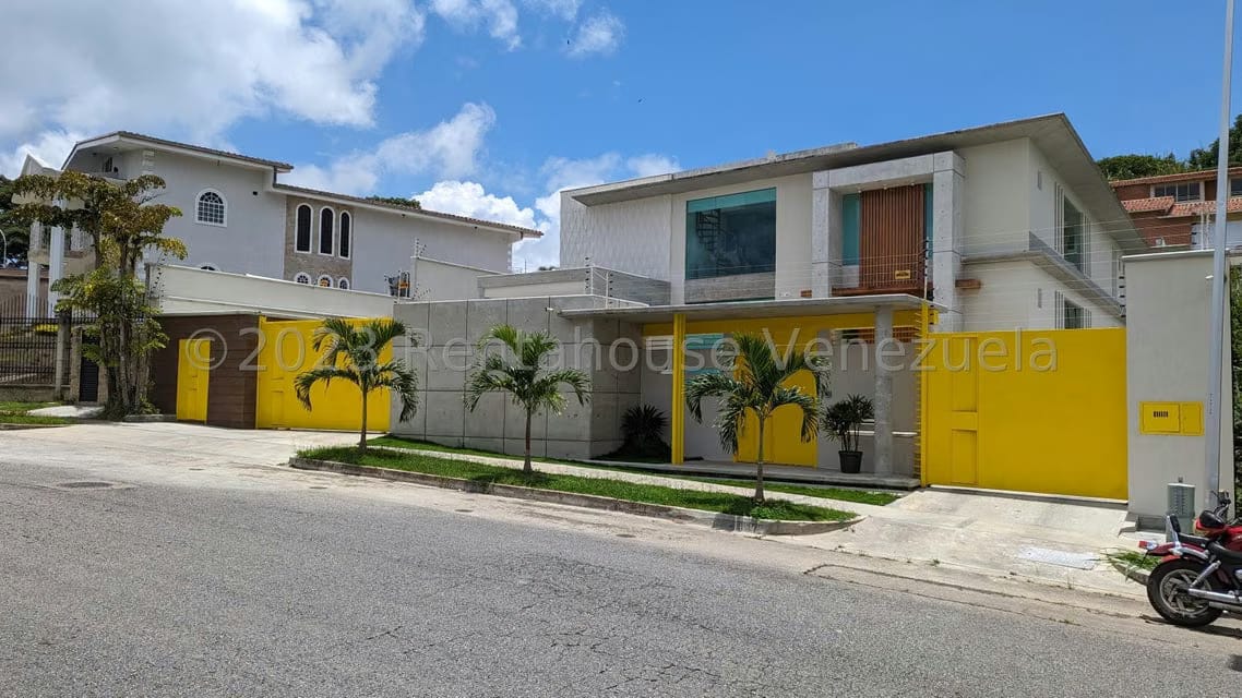 Casa (Duplex) en Venta en Loma Linda, Distrito Metropolitano