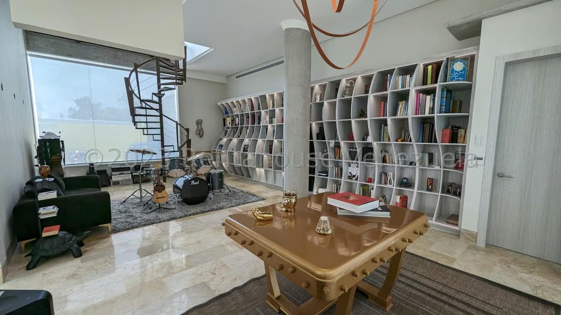 Casa (Duplex) en Venta en Loma Linda, Distrito Metropolitano - 11
