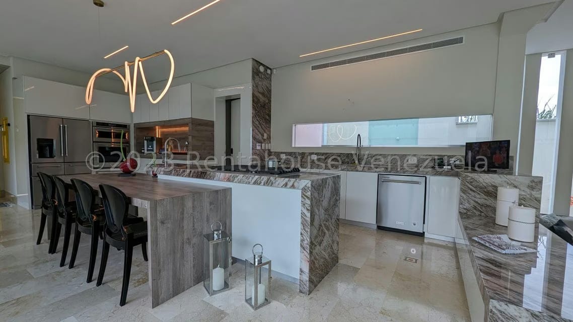 Casa (Duplex) en Venta en Loma Linda, Distrito Metropolitano - 16