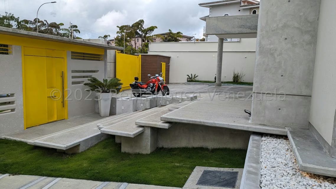 Casa (Duplex) en Venta en Loma Linda, Distrito Metropolitano - 3