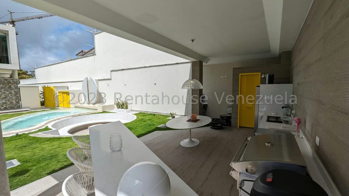 Casa (Duplex) en Venta en Loma Linda, Distrito Metropolitano - 29