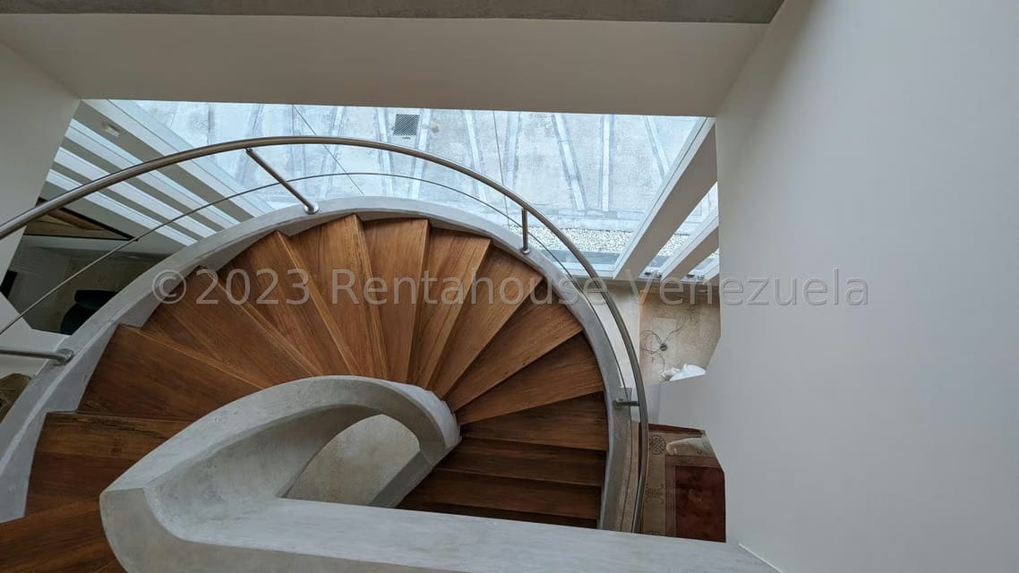 Casa (Duplex) en Venta en Loma Linda, Distrito Metropolitano - 37
