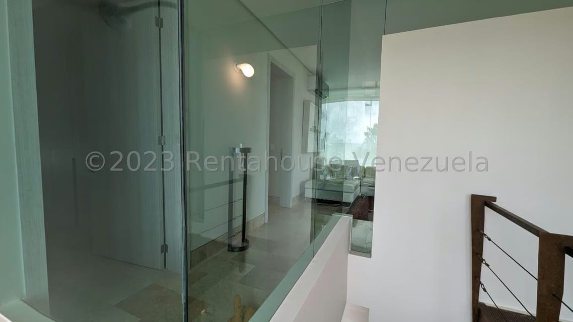 Casa (Duplex) en Venta en Loma Linda, Distrito Metropolitano - 43