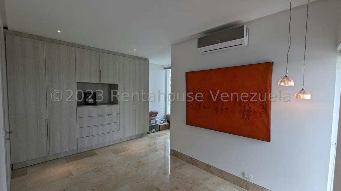 Casa (Duplex) en Venta en Loma Linda, Distrito Metropolitano - 47