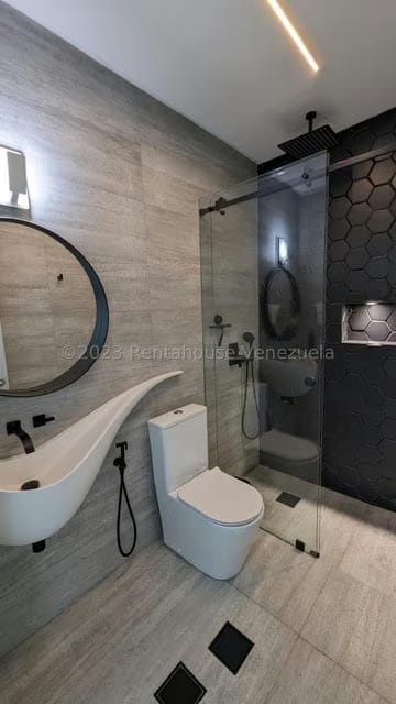 Casa (Duplex) en Venta en Loma Linda, Distrito Metropolitano - 51