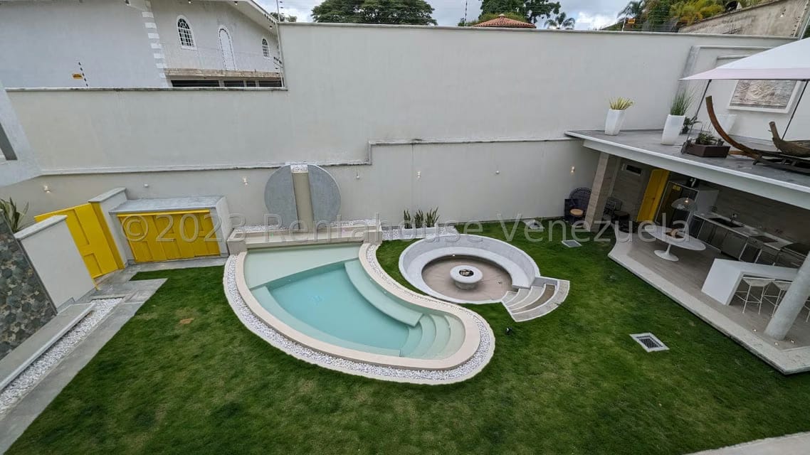 Casa (Duplex) en Venta en Loma Linda, Distrito Metropolitano - 57