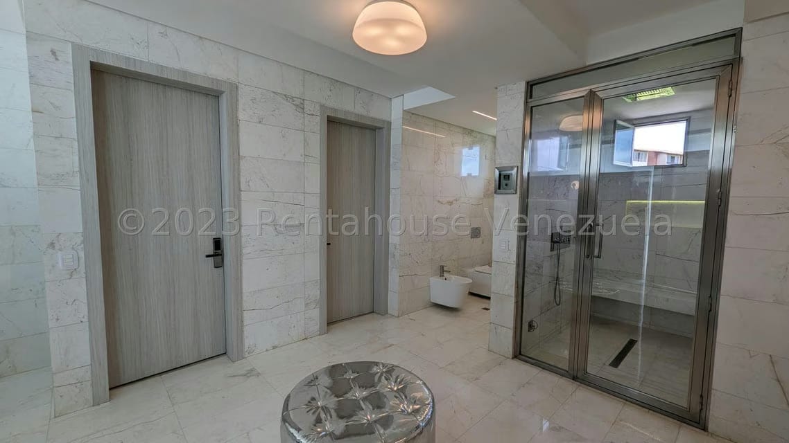 Casa (Duplex) en Venta en Loma Linda, Distrito Metropolitano - 63
