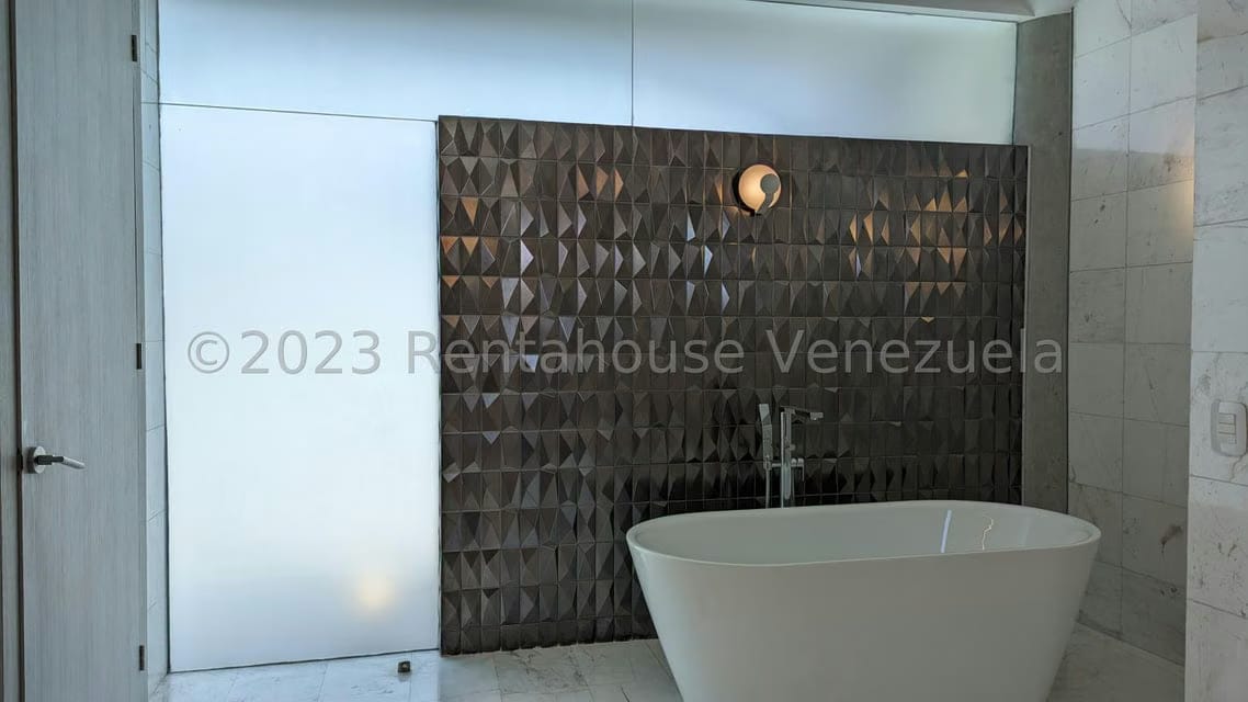 Casa (Duplex) en Venta en Loma Linda, Distrito Metropolitano - 64