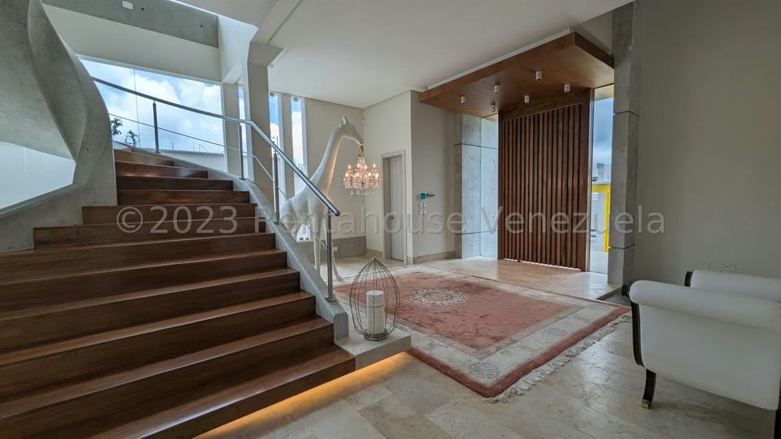 Casa (Duplex) en Venta en Loma Linda, Distrito Metropolitano - 8