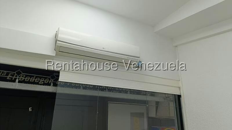 Comercial (Local Comercial) en Venta en Caricuao, Distrito Metropolitano - 11