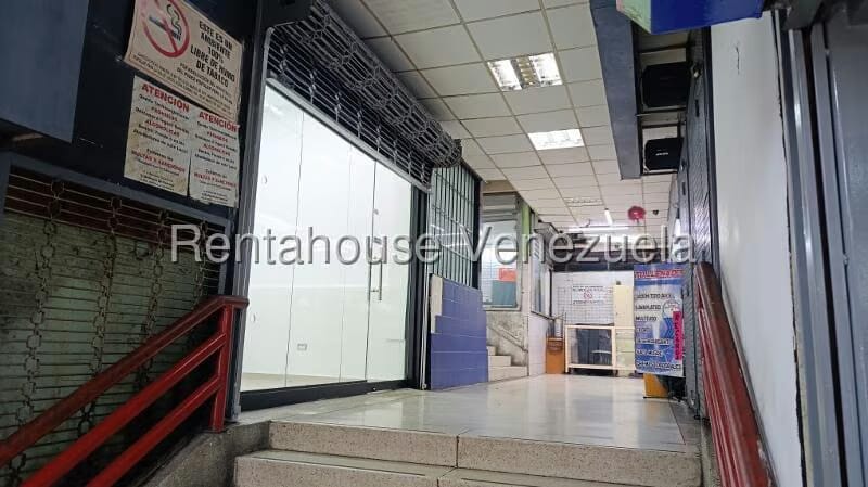 Comercial (Local Comercial) en Venta en Caricuao, Distrito Metropolitano - 5
