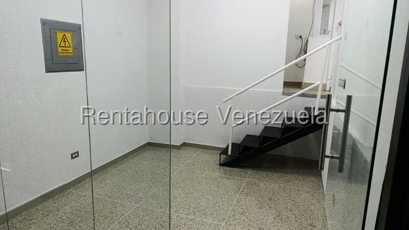 Comercial (Local Comercial) en Venta en Caricuao, Distrito Metropolitano - 8
