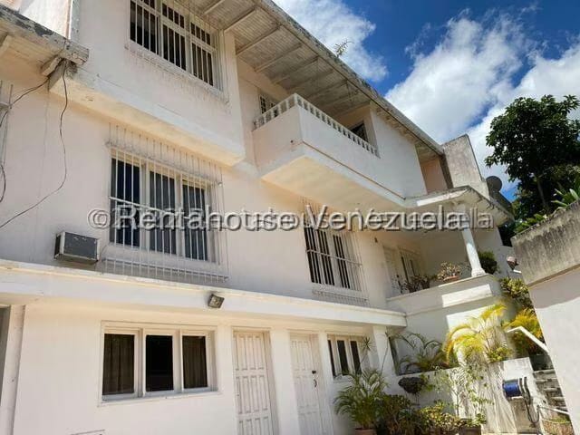 Casa (Multipes Niveles) en Venta en Santa Sofia, Distrito Metropolitano