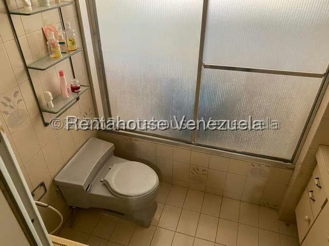Casa (Multipes Niveles) en Venta en Santa Sofia, Distrito Metropolitano - 13