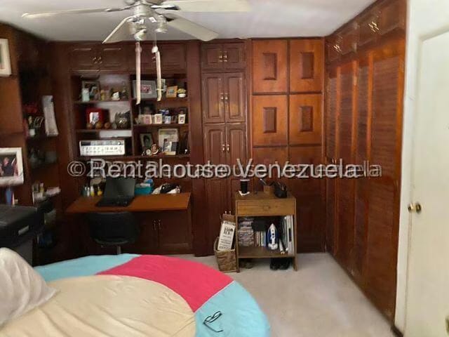 Casa (Multipes Niveles) en Venta en Santa Sofia, Distrito Metropolitano - 24