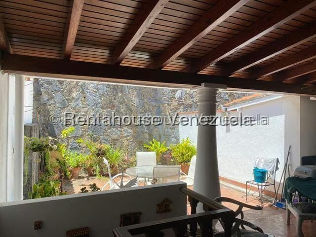 Casa (Multipes Niveles) en Venta en Santa Sofia, Distrito Metropolitano - 28