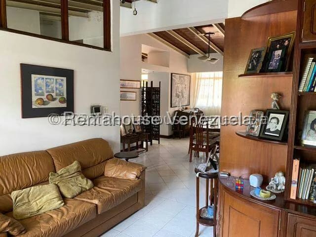 Casa (Multipes Niveles) en Venta en Santa Sofia, Distrito Metropolitano - 5