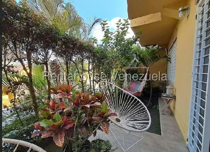 Townhouse (Duplex) en Venta en La Union, Distrito Metropolitano - 11