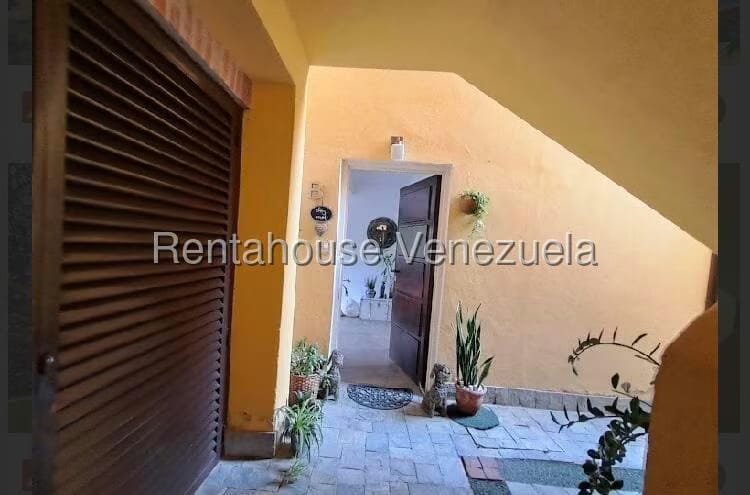 Townhouse (Duplex) en Venta en La Union, Distrito Metropolitano - 4