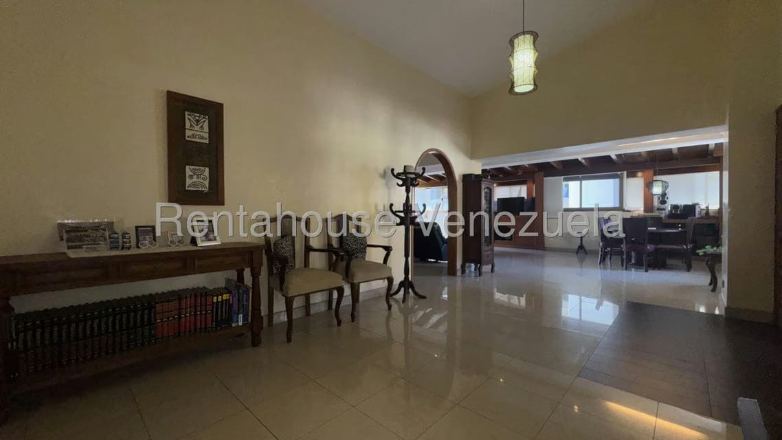 Apartamento (1 Nivel) en Venta en Lomas del Avila, Distrito Metropolitano - 2