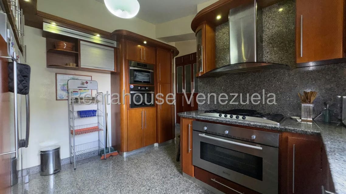 Apartamento (1 Nivel) en Venta en Lomas del Avila, Distrito Metropolitano - 11