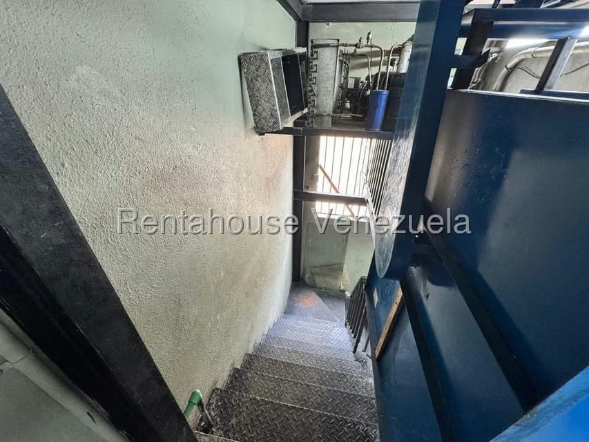Comercial (Local Comercial) en Venta en La Florida, Distrito Metropolitano - 15