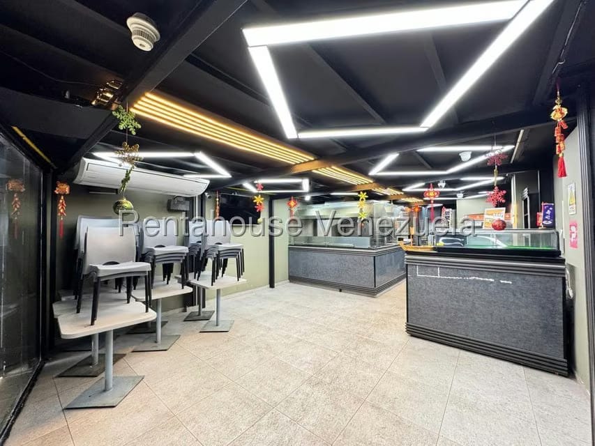 Comercial (Local Comercial) en Venta en La Florida, Distrito Metropolitano - 9