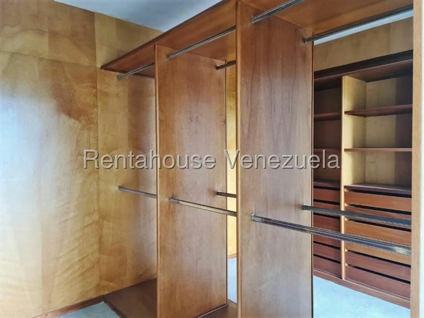 Apartamento (1 Nivel) en Venta en Colinas de Valle Arriba / Mirador de Los Campitos, Distrito Metropolitano - 11