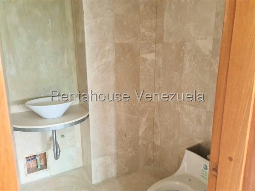 Apartamento (1 Nivel) en Venta en Colinas de Valle Arriba / Mirador de Los Campitos, Distrito Metropolitano - 4